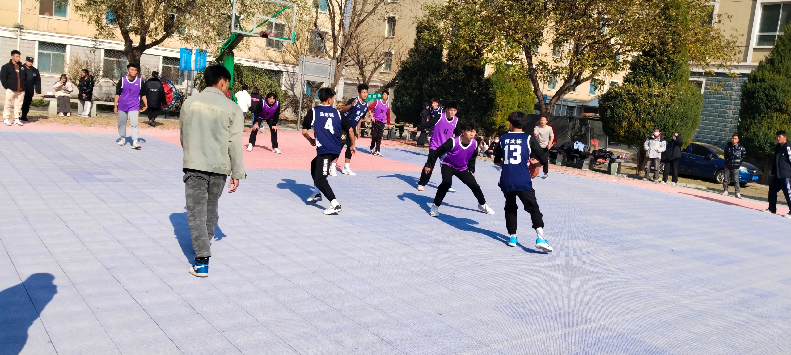 1700011934845352.jpg 篮球2.jpg