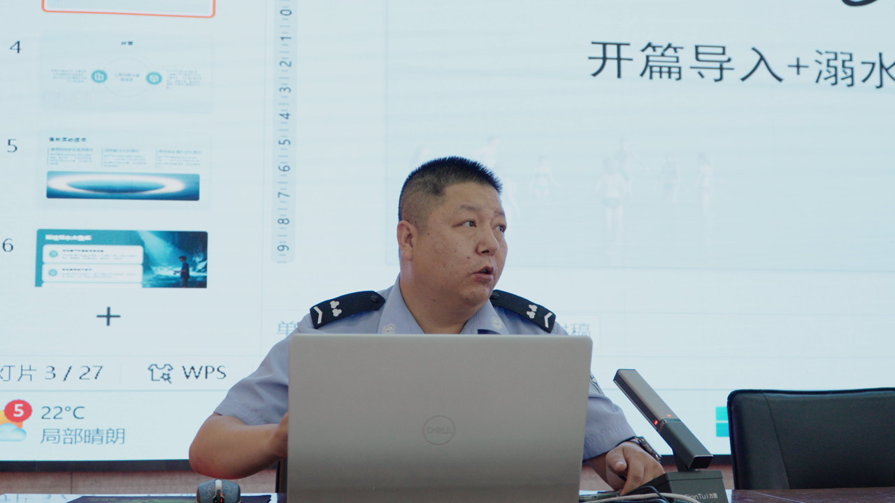 C8234T01.JPG