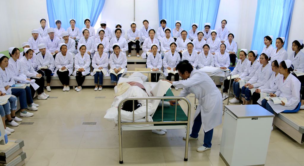 beat365官方网站开展实践教学观摩活动2.jpg